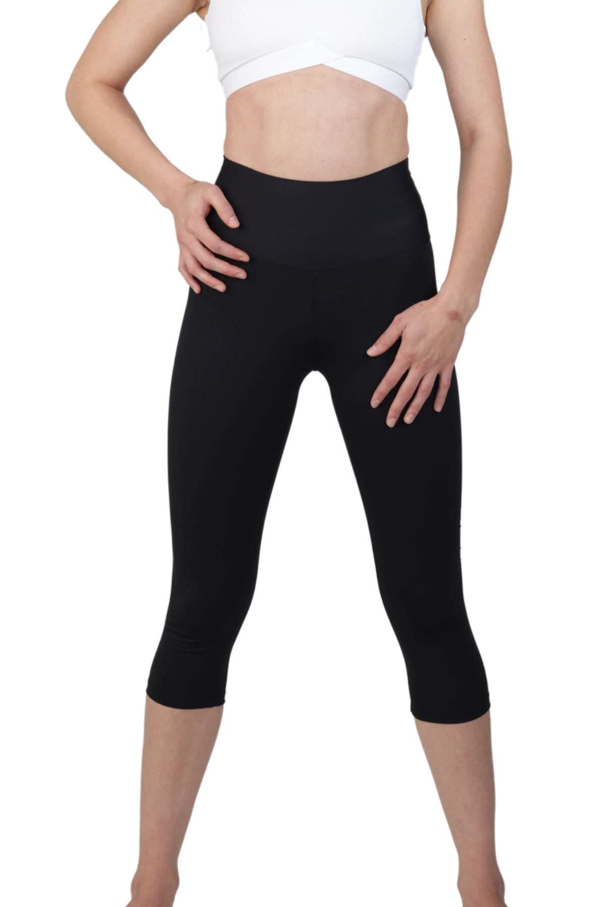black cropped activewear leggings